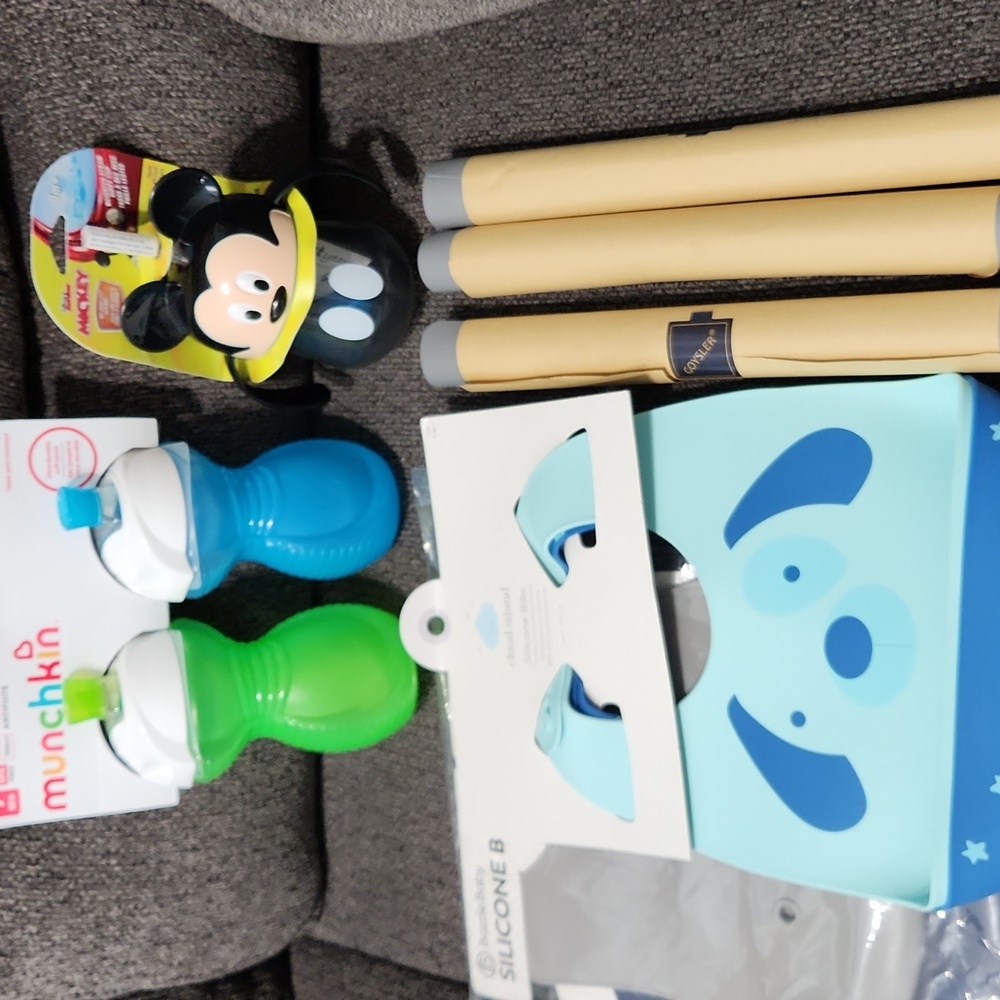 Munchkin Green and Blue Kids Sippy Cups MICKEY Sippy Cup Silicone Bibs, Placemat